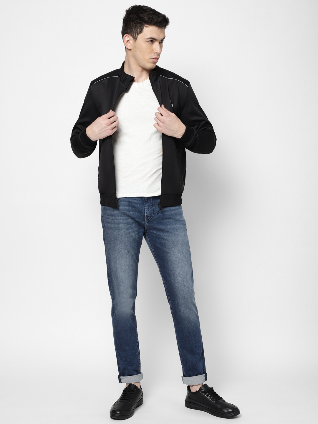 Buy Lee Men Solid Black Regular Fit Jackets | Lee® India Official