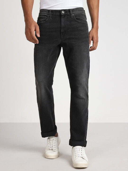 Buy Lee Men Black Rodeo Regular Fit Mid Rise Jeans Lee® India