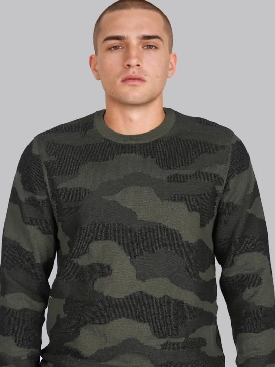 Lee Men Green Sweaters