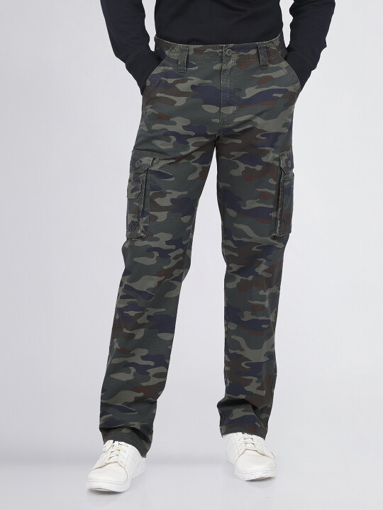 Buy Lee Men Green Mid Rise Relaxed Fit Cargo Lee® India Official