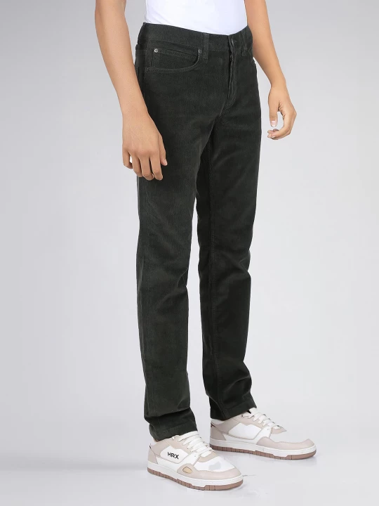 Buy Lee Men Green Mid Rise Slim Tapered Fit Trousers | Lee® India