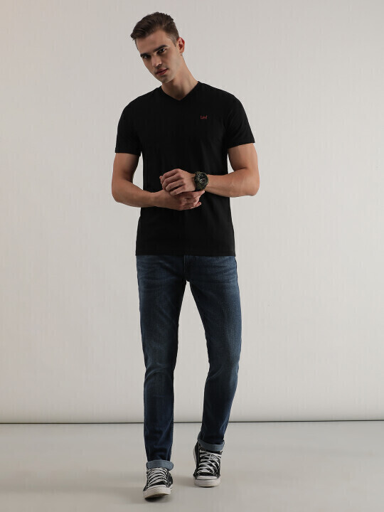 Buy Lee Men Solid Black Crew Neck Slim Fit Tshirt Lee® India