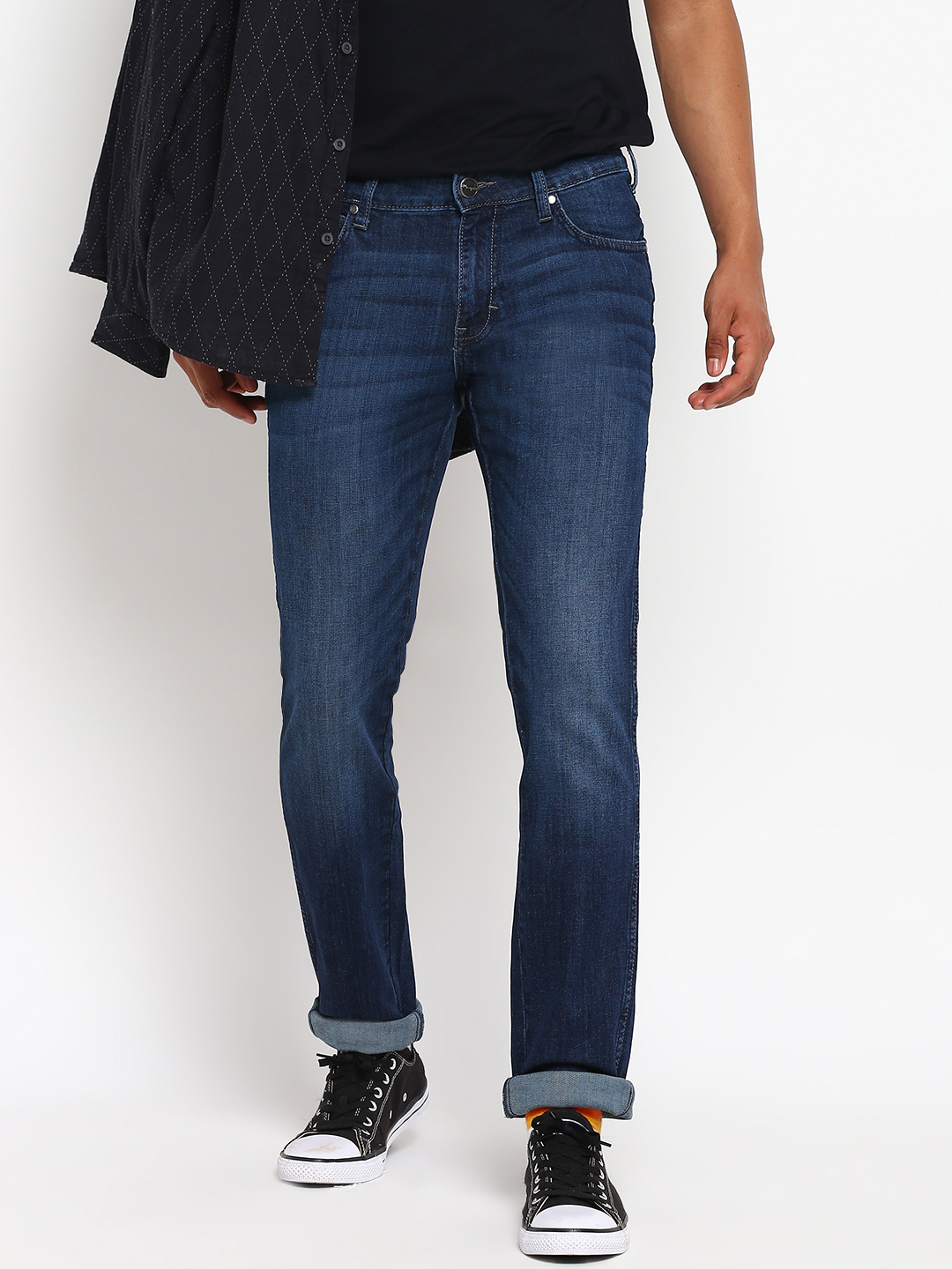 Buy Men Blue Skanders Slim Tapered Fit Low Rise Jeans Wrangler