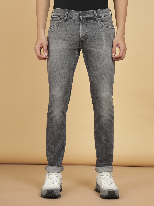 Buy Men Grey Skanders Slim Fit Low Rise Heavy Fade Jeans