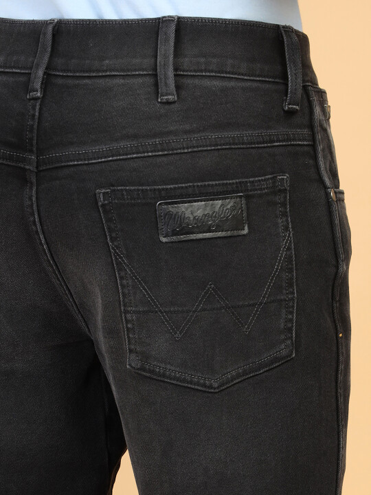 Buy Wrangler Men Black Wrider Comfort Fit Mid Rise Jeans
