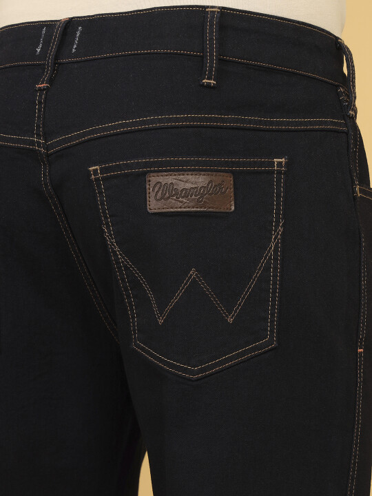 Buy Men Blue Davidson Slim Fit Mid Rise Jeans Wrangler® India