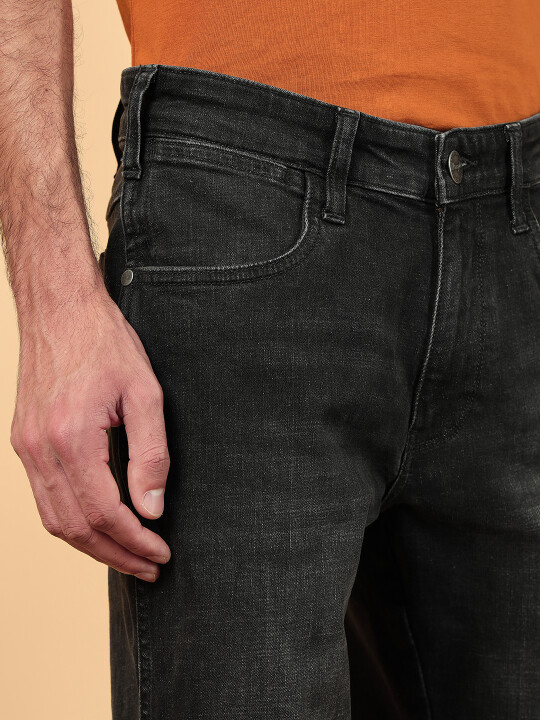 Buy Wrangler Men Black Millard Straight Fit Mid Rise Jeans