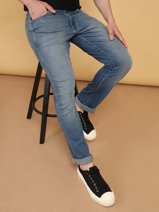 Wrangler Men's Millard Blue Jeans (Regular)