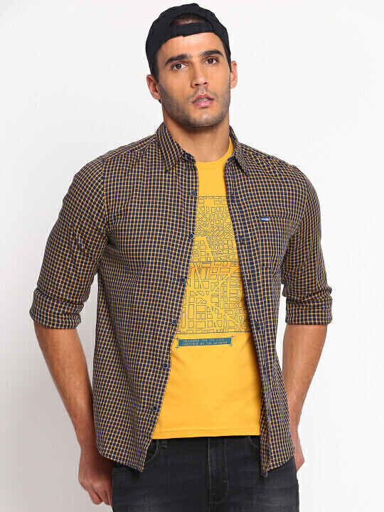 Wrangler Men Navy %26 Mustard Checked Slim Fit Shirt