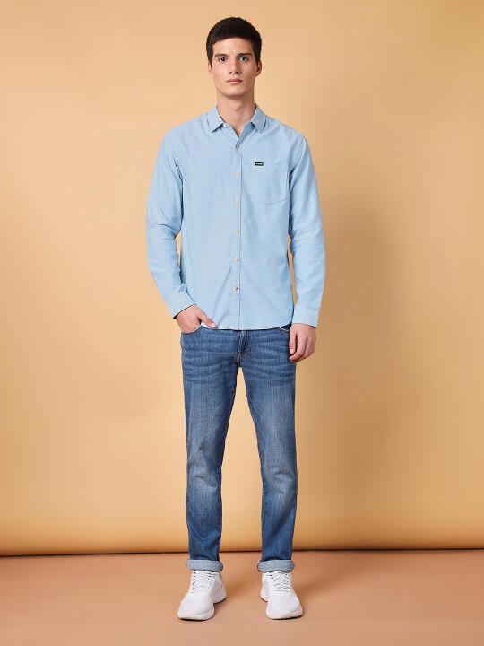 Wrangler Men's Solid Blue Shirt (Regular)