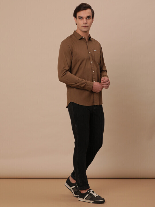 Buy Men Solid Brown Regular Fit Shirt | Wrangler® India Official