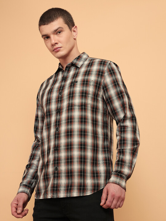 Buy Men Checkered Blue Regular Fit Shirt | Wrangler® India