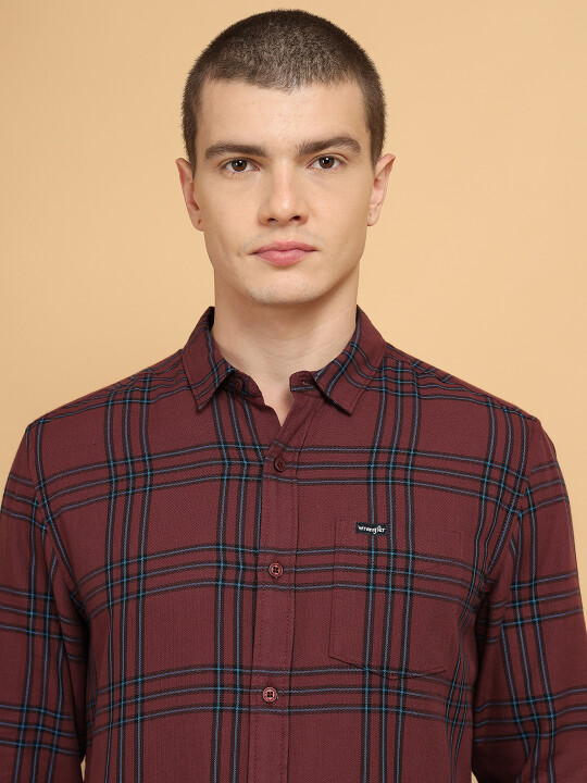Buy Men Checked Red Regular Fit Shirt Wrangler® India Official