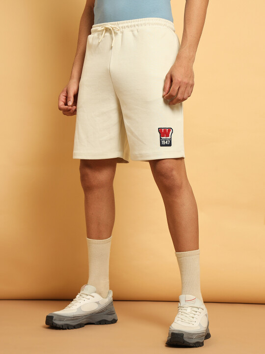 Buy Men White Mid Rise Relaxed Fit Knit Shorts Wrangler® India