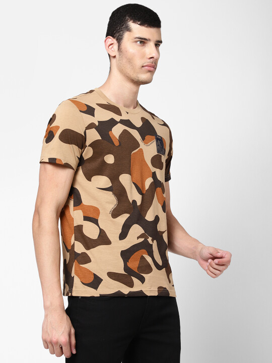 Buy Men Camouflage Brown Crew Neck Regular Fit Tshirt Wrangler India Official Online Store