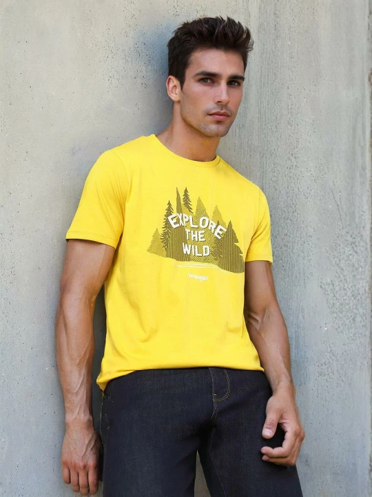 Buy Wrangler Men Graphic Red Crew Neck Regular Fit Tshirt
