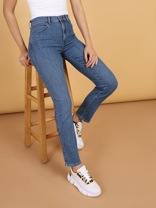Wrangler Women's Blue Jeans
