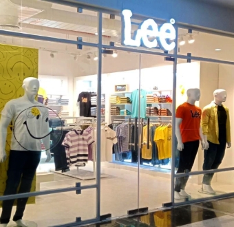 Buy Trendy Lee India Official Web Store Jeans T Shirts and Shirts for Men and Women Online in India lee